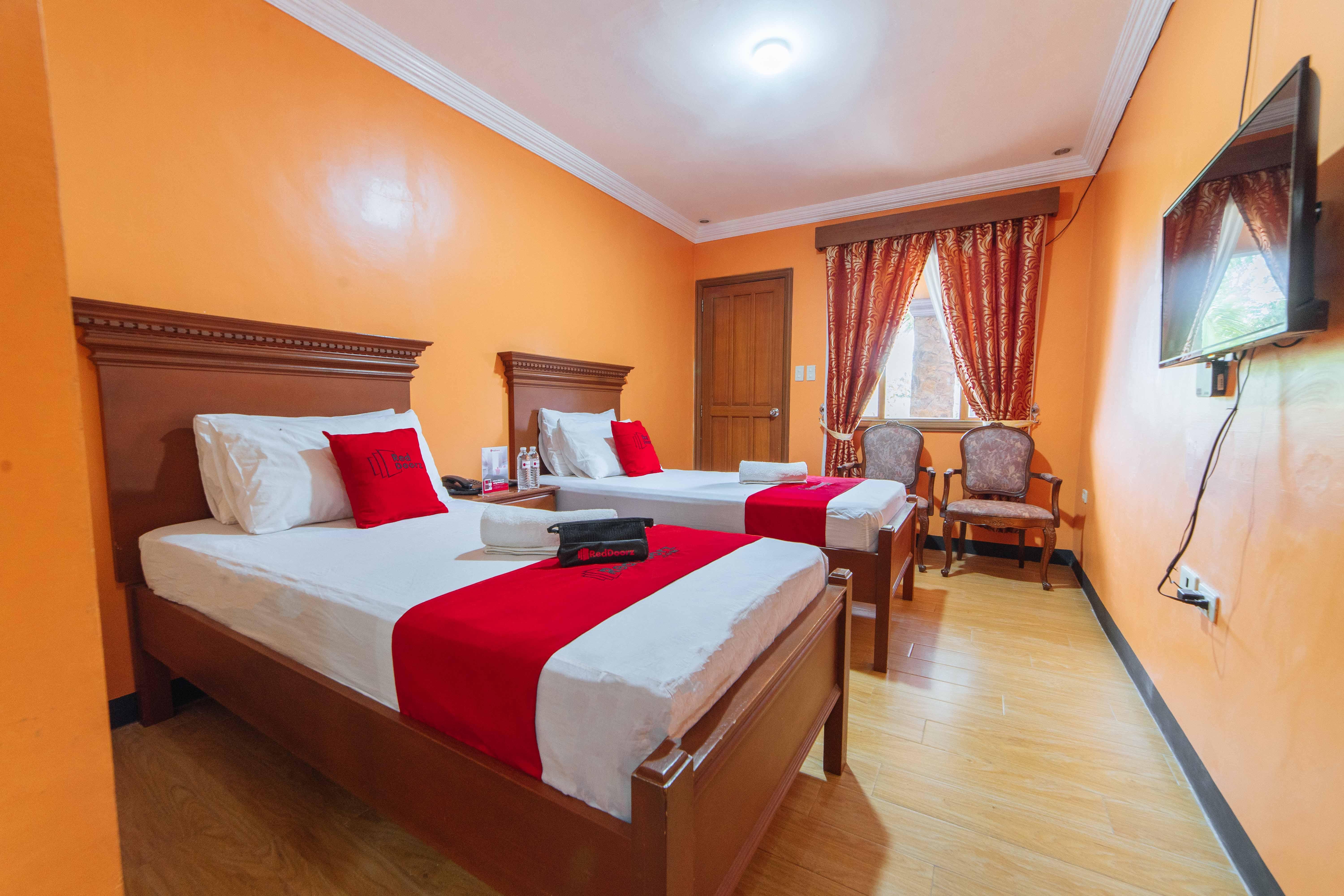 Reddoorz Plus @ Starhomes Olivianville Tarlac City Exteriér fotografie