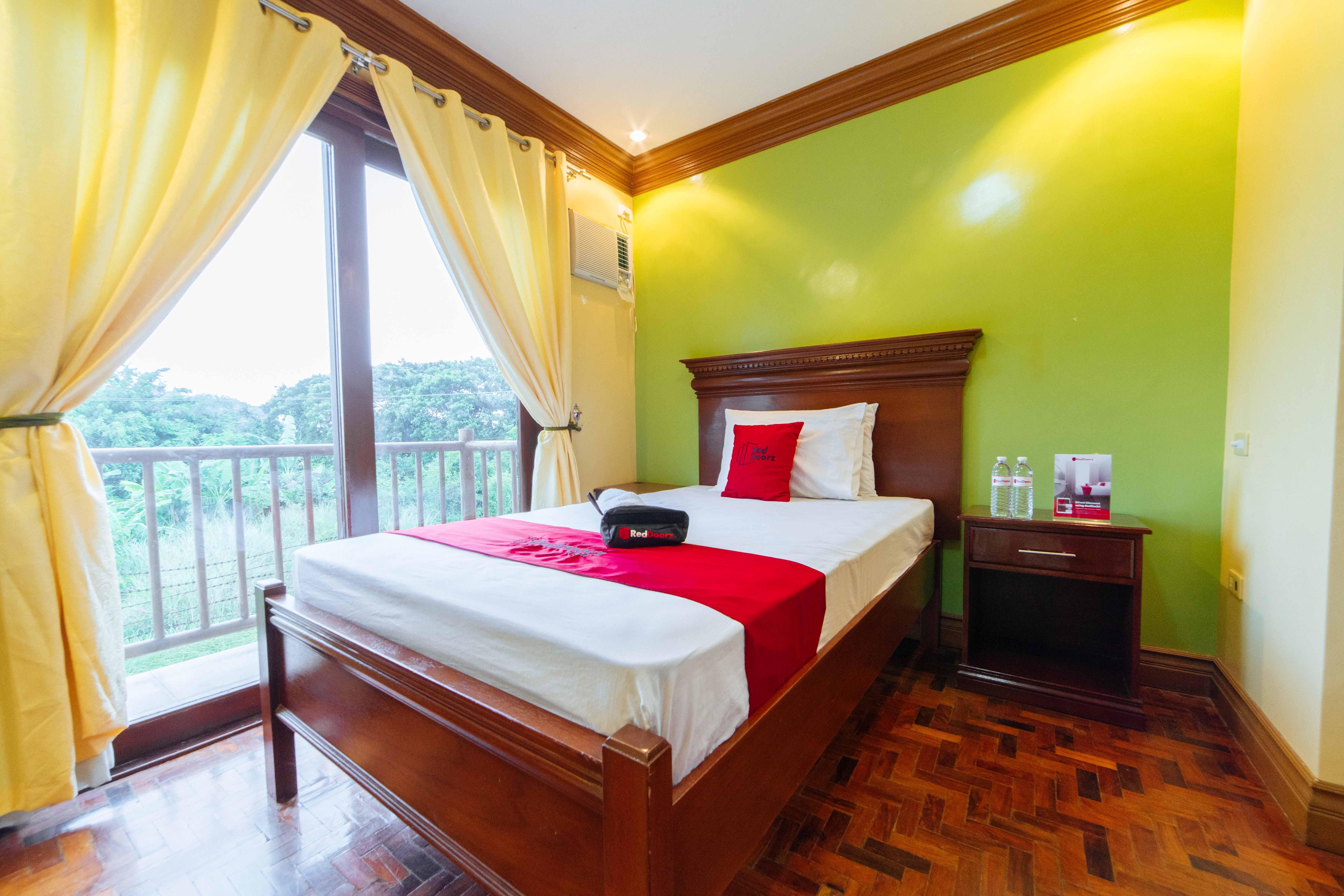 Reddoorz Plus @ Starhomes Olivianville Tarlac City Exteriér fotografie